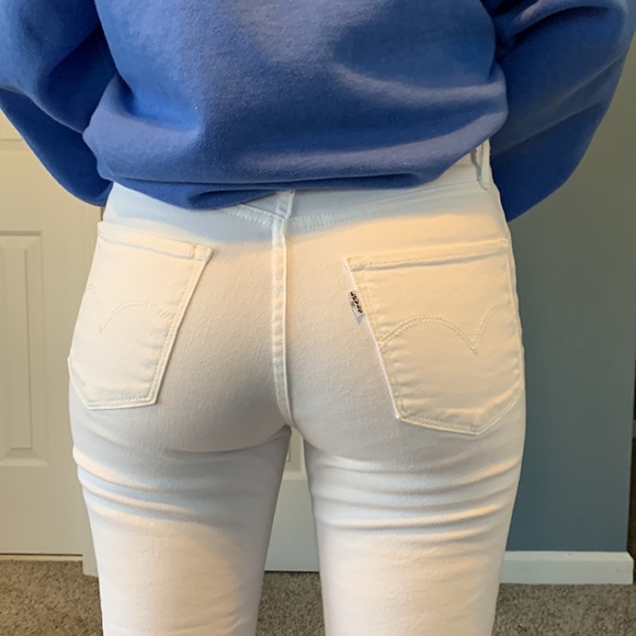Levi’s White 721 High Rise Skinny 26 distressed - Picture 4 of 9